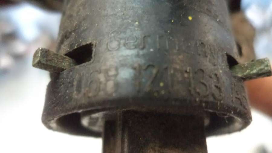 068121133AB Фланец (тройник) системы охлаждения Volkswagen Caddy 1 поколение 1992г. | Фото № 2 068121133AB Фланец (тройник) системы охлаждения Volkswagen Caddy 1 поколение 1992г. - Фото 2