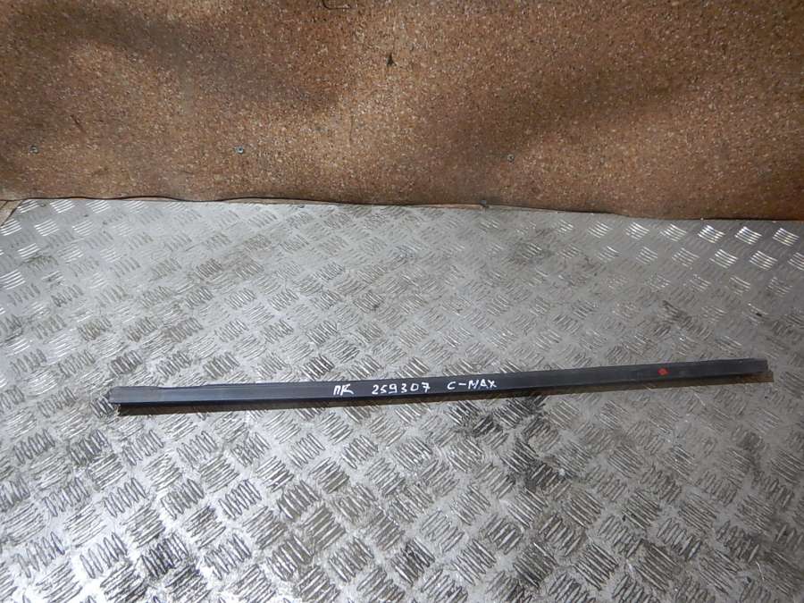 Молдинг стекла двери передней правой (внутренний)  Ford C-Max 0000г. | Фото № 1   Молдинг стекла двери передней правой (внутренний)  Ford C-Max 0000г. - Фото 1