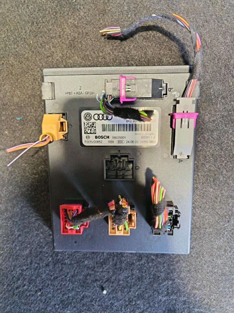 8K0907063 Блок комфорта Audi A4 B8 2009г. | Фото № 1 8K0907063 Блок комфорта Audi A4 B8 2009г. - Фото 1