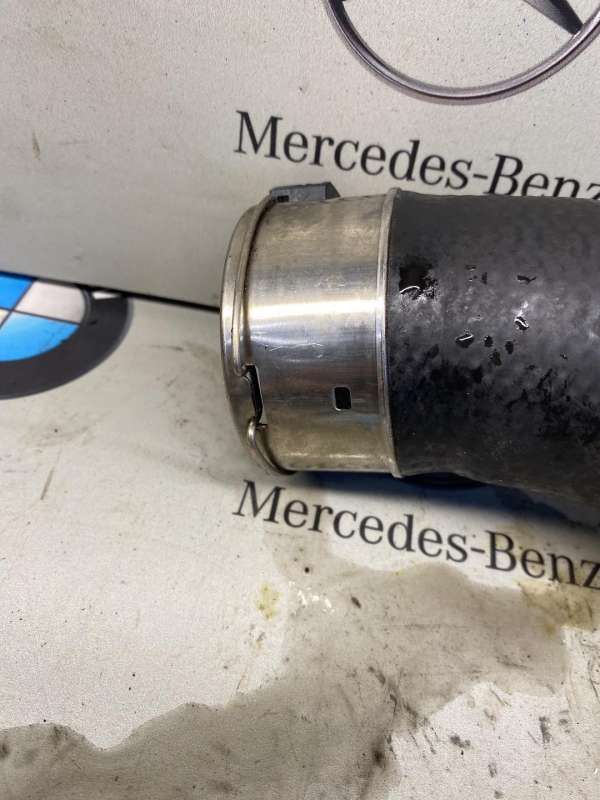 7597591 Патрубок интеркулера  BMW 3 F30/F31/GT F34 2014г. | Фото № 4  7597591 Патрубок интеркулера  BMW 3 F30/F31/GT F34 2014г. - Фото 4