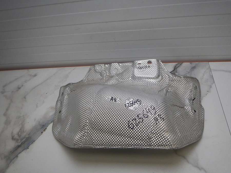 4H0825621E Экран тепловой  Audi A8 0000г. | Фото № 1  4H0825621E Экран тепловой  Audi A8 0000г. - Фото 1