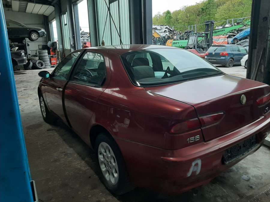 Рычаг передний правый Alfa Romeo 156 (932) (1997-2007) Седан 2002г. | Фото № 13 Рычаг передний правый Alfa Romeo 156 (932) (1997-2007) Седан 2002г. - Фото 13