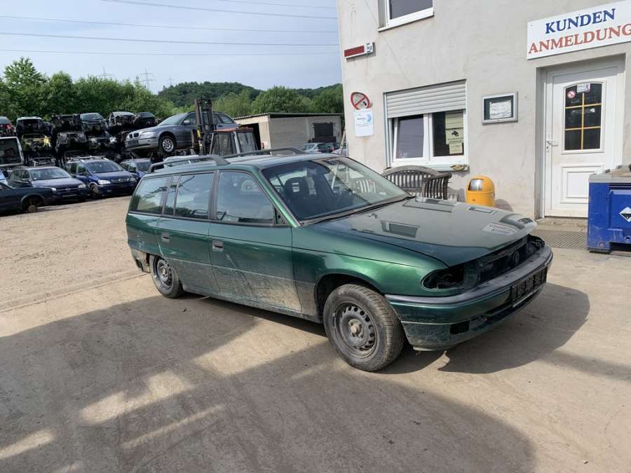 90247150 Ручка стеклоподъемника Opel Astra F (1991-1999) Универсал 1997г. | Фото № 9 90247150 Ручка стеклоподъемника Opel Astra F (1991-1999) Универсал 1997г. - Фото 9