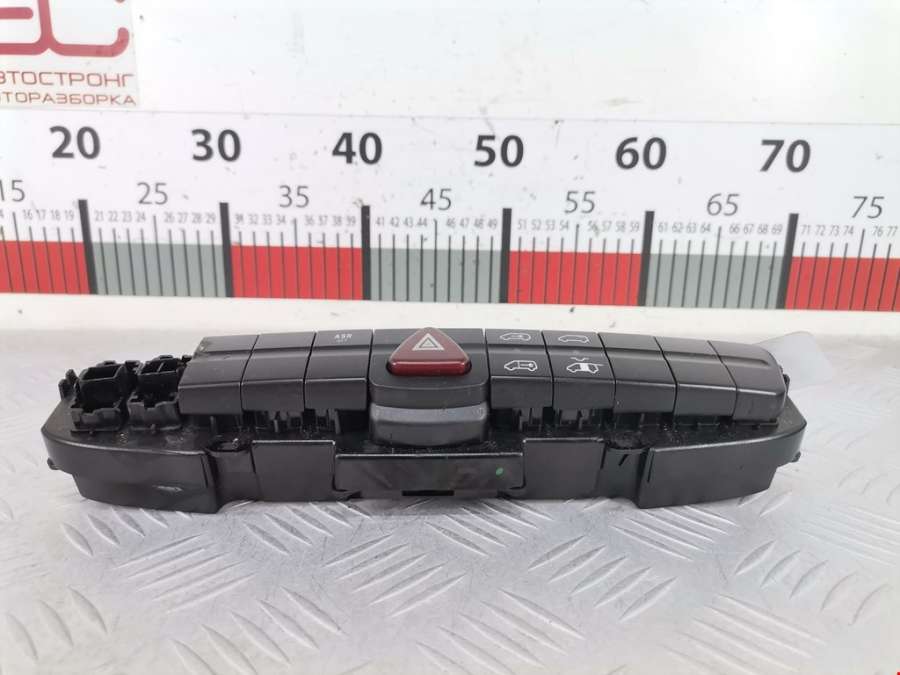 A6395454407 Кнопка аварийной сигнализации Mercedes Vito (W639) (2003-2014) Фургон 2010г. | Фото № 3 A6395454407 Кнопка аварийной сигнализации Mercedes Vito (W639) (2003-2014) Фургон 2010г. - Фото 3