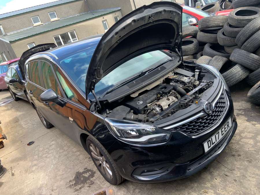 Защита арок (защита крыла, подкрылок) задняя левая  OPEL ZAFIRA C 0000г. | Фото № 4   Защита арок (защита крыла, подкрылок) задняя левая  OPEL ZAFIRA C 0000г. - Фото 4
