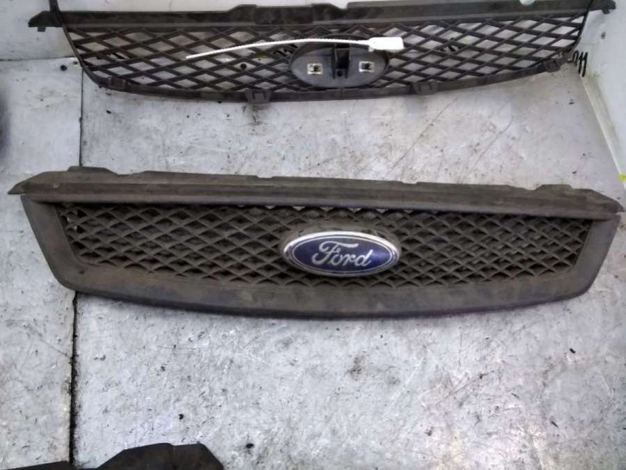 Решетка радиатора Ford Focus 2 2004г. | Фото № 2 Решетка радиатора Ford Focus 2 2004г. - Фото 2
