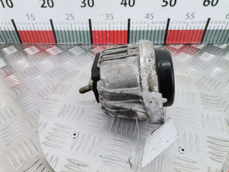 Подушка (опора) крепления двигателя BMW 3-Series (E90/E91/E92/E93) (2004-2013) Универсал 2007г. | Фото № 4 Подушка (опора) крепления двигателя BMW 3-Series (E90/E91/E92/E93) (2004-2013) Универсал 2007г. - Фото 4