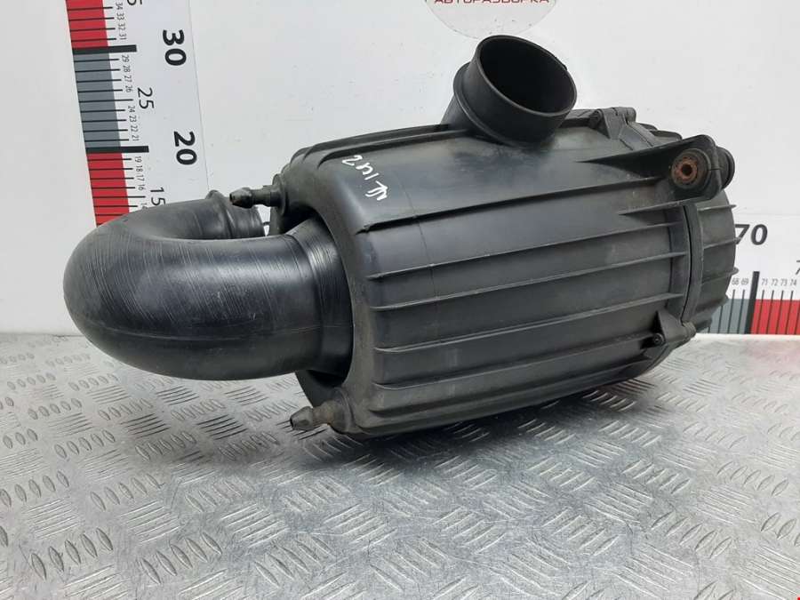 Корпус воздушного фильтра Citroen Jumper (Relay) 3 (2006-2025) Микроавтобус 2008г. | Фото № 2 Корпус воздушного фильтра Citroen Jumper (Relay) 3 (2006-2025) Микроавтобус 2008г. - Фото 2