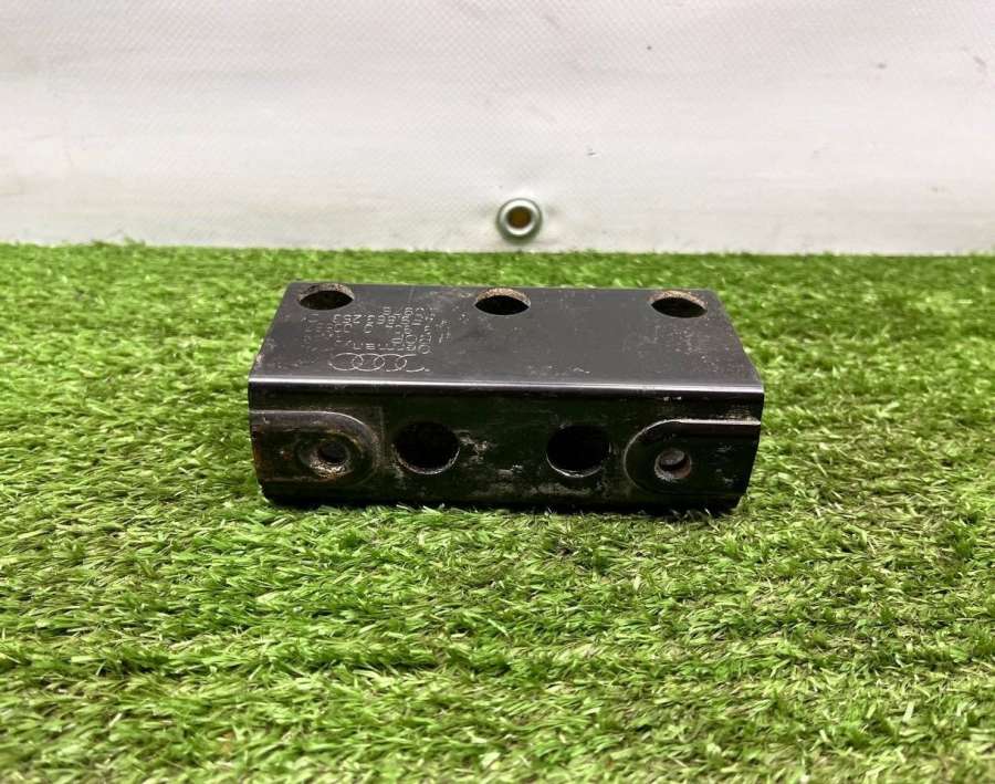 4F9863253C Кронштейн (крепление) Audi A6 C6 (S6,RS6) 2007г. | Фото № 6 4F9863253C Кронштейн (крепление) Audi A6 C6 (S6,RS6) 2007г. - Фото 6