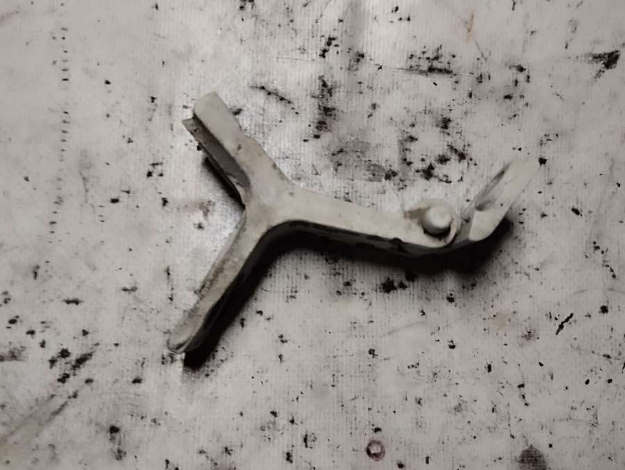 893831401 Петля двери передней левой Audi 80 B4 1994г. | Фото № 2 893831401 Петля двери передней левой Audi 80 B4 1994г. - Фото 2