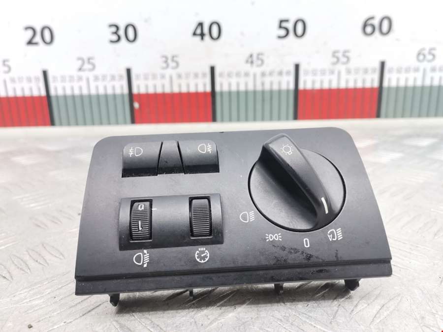 037045060 Переключатель света BMW X5 (E53) (1999-2006) Внедорожник 5дв. 2004г. | Фото № 1 037045060 Переключатель света BMW X5 (E53) (1999-2006) Внедорожник 5дв. 2004г. - Фото 1