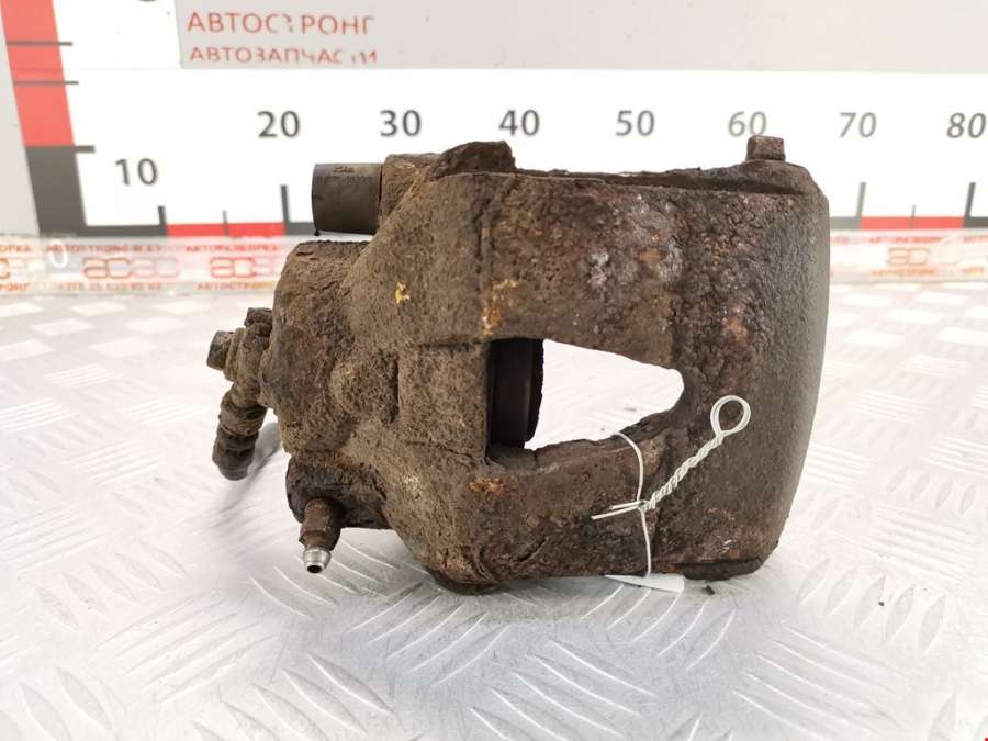 Суппорт передний правый Skoda Fabia 2 (5J) (2007-2014) Хетчбэк 5дв. 2009г. | Фото № 6 Суппорт передний правый Skoda Fabia 2 (5J) (2007-2014) Хетчбэк 5дв. 2009г. - Фото 6