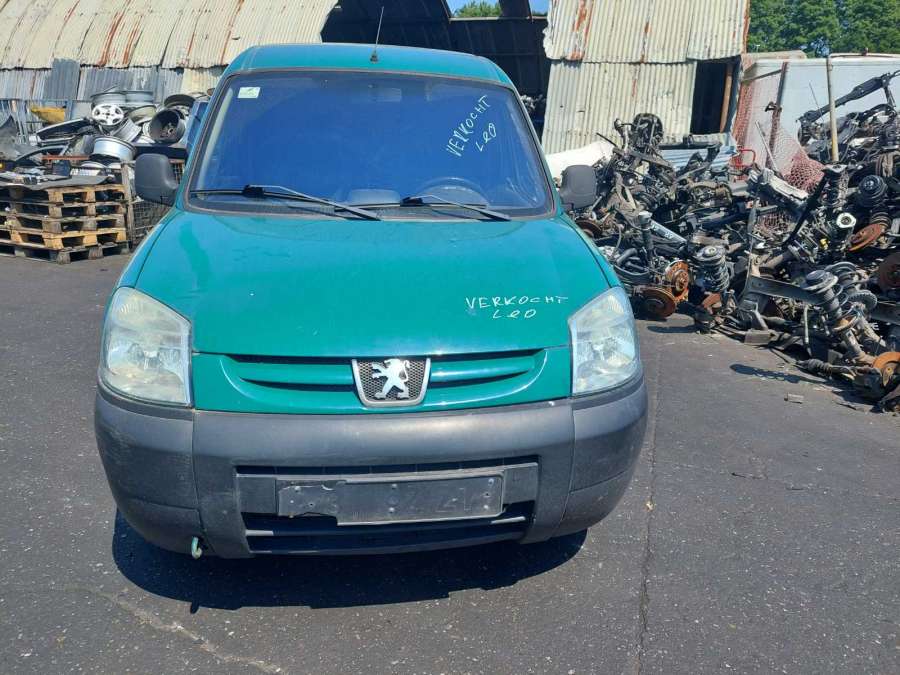 Коллектор выпускной Peugeot Partner 1 (1996-2008) Фургон 2000г. | Фото № 9 Коллектор выпускной Peugeot Partner 1 (1996-2008) Фургон 2000г. - Фото 9