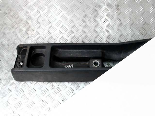 Консоль салона (кулисная часть) Skoda Fabia I (1999 - 2007) Универсал 2001г. | Фото № 2 Консоль салона (кулисная часть) Skoda Fabia I (1999 - 2007) Универсал 2001г. - Фото 2