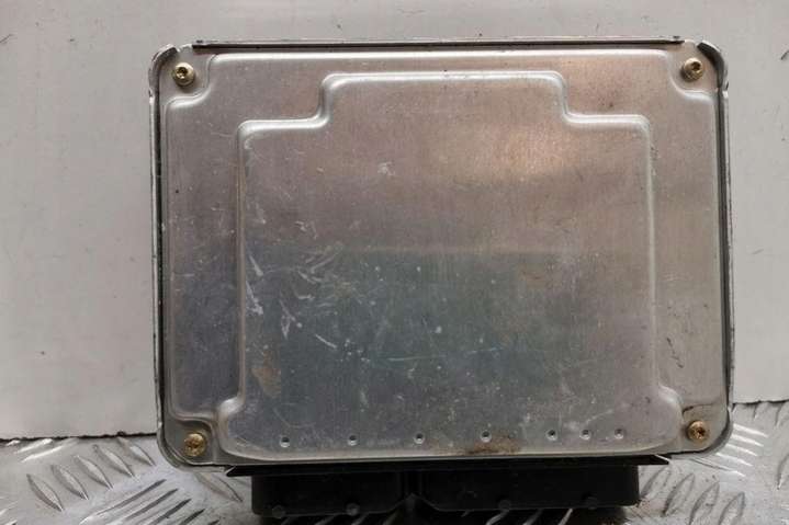 4B1907401A Блок управления двигателем  Audi A6 C6/4F (2004-2008) 2004г. | Фото № 1  4B1907401A Блок управления двигателем  Audi A6 C6/4F (2004-2008) 2004г. - Фото 1