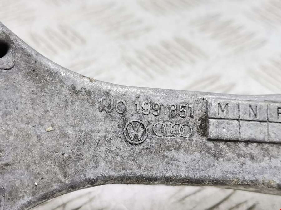 Кронштейн (крепление лапа траверса) кпп Volkswagen Golf 4 (1997-2004) Хетчбэк 5дв. 1999г. | Фото № 4 Кронштейн (крепление лапа траверса) кпп Volkswagen Golf 4 (1997-2004) Хетчбэк 5дв. 1999г. - Фото 4