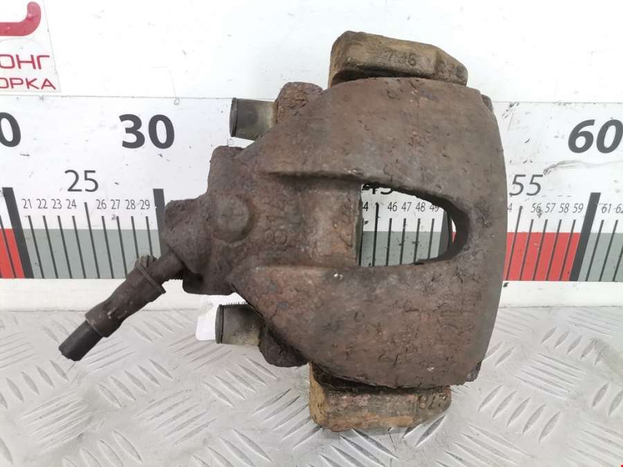 Суппорт передний правый Ford Focus 2 (2004-2011) Универсал 2006г. | Фото № 1 Суппорт передний правый Ford Focus 2 (2004-2011) Универсал 2006г. - Фото 1