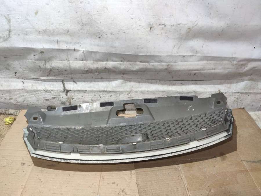 Решетка радиатора Ford Mondeo 3 2003г. | Фото № 4 Решетка радиатора Ford Mondeo 3 2003г. - Фото 4