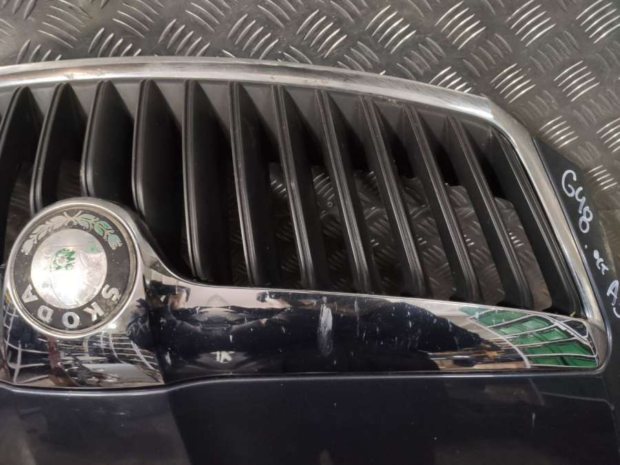 Капот Skoda Octavia A5 2009г. | Фото № 4 Капот Skoda Octavia A5 2009г. - Фото 4