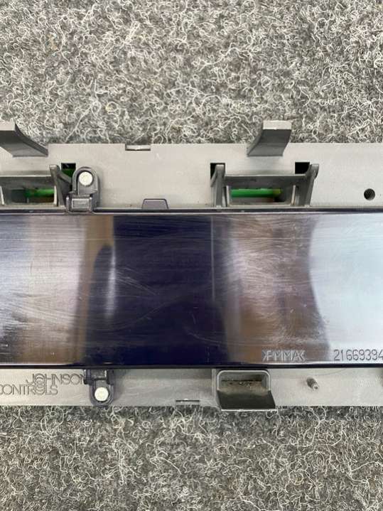 8200461294H Щиток приборов (приборная панель) Renault Scenic 2 поколение (2003-2006) 2003г. | Фото № 5 8200461294H Щиток приборов (приборная панель) Renault Scenic 2 поколение (2003-2006) 2003г. - Фото 5