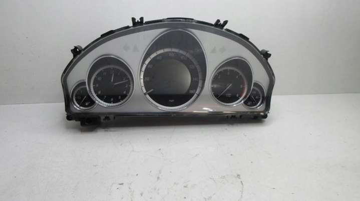 A2129003509 Щиток приборов (приборная панель)  Mercedes E W212/S212/C207/A207 (2009-2013) 2009г. | Фото № 1  A2129003509 Щиток приборов (приборная панель)  Mercedes E W212/S212/C207/A207 (2009-2013) 2009г. - Фото 1