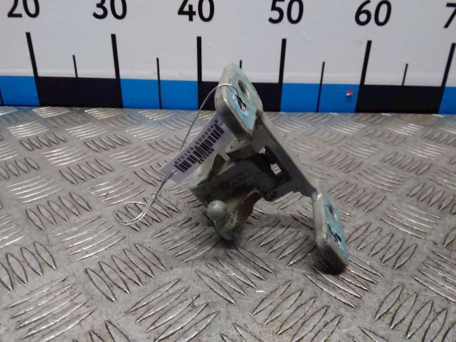 Петля крышки (двери) багажника Mercedes C-Class (W204) (2006-2015) Универсал 2009г. | Фото № 3 Петля крышки (двери) багажника Mercedes C-Class (W204) (2006-2015) Универсал 2009г. - Фото 3