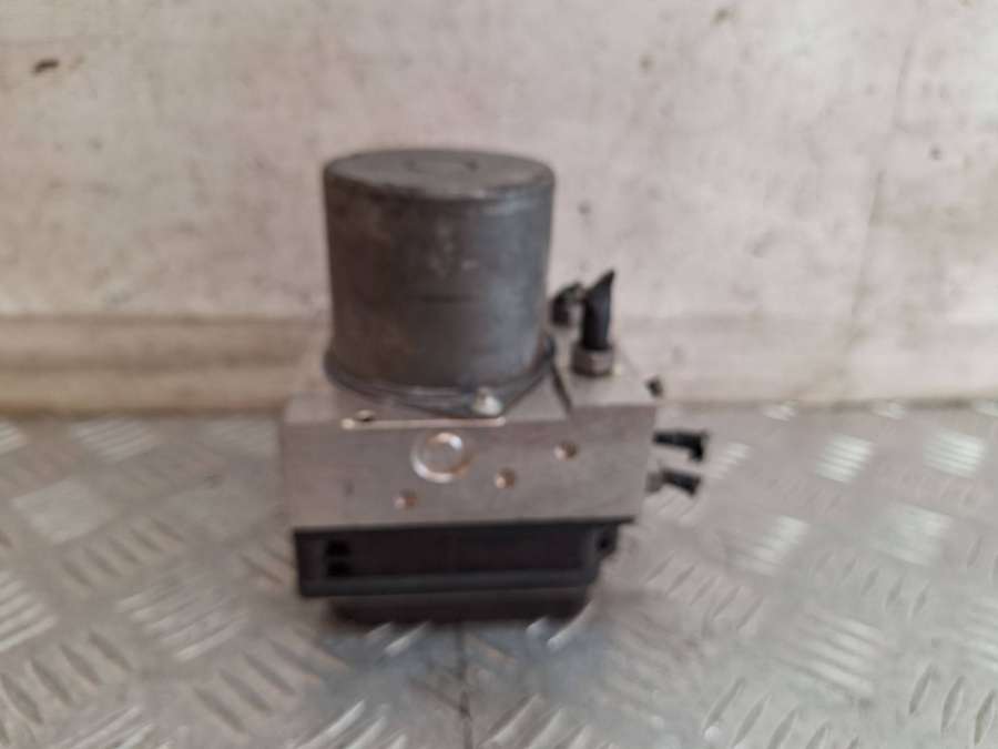 02652360120265950489 Блок ABS  BMW X3 E83 E83 2007г. | Фото № 3  02652360120265950489 Блок ABS  BMW X3 E83 E83 2007г. - Фото 3