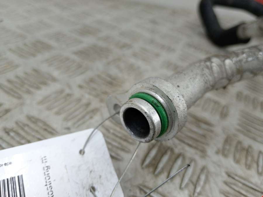 Трубка кондиционера Hyundai Santa Fe 1 (SM) (2000-2006) Внедорожник 5дв. 2004г. | Фото № 2 Трубка кондиционера Hyundai Santa Fe 1 (SM) (2000-2006) Внедорожник 5дв. 2004г. - Фото 2