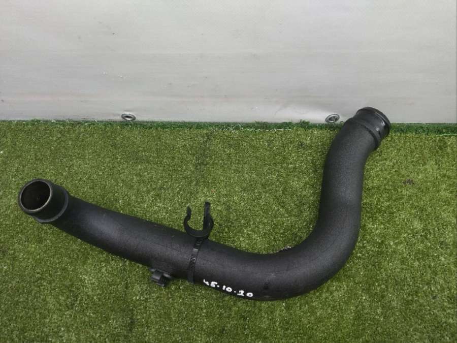 7MO145958F Патрубок интеркулера  Volkswagen Sharan 1 1996г. | Фото № 2  7MO145958F Патрубок интеркулера  Volkswagen Sharan 1 1996г. - Фото 2