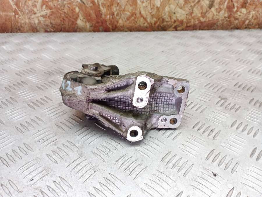 810907 Кронштейн полуоси Peugeot 307 2007г. | Фото № 3 810907 Кронштейн полуоси Peugeot 307 2007г. - Фото 3