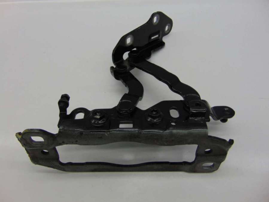 A2048800728 Петля капота левая  Mercedes E W212 2012г. | Фото № 2  A2048800728 Петля капота левая  Mercedes E W212 2012г. - Фото 2