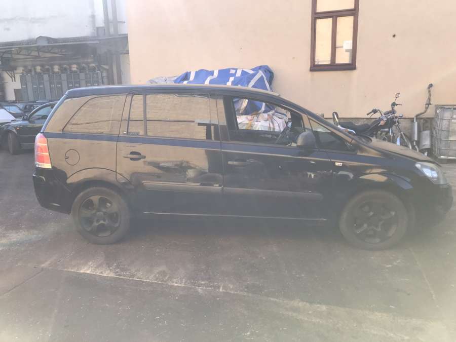 13144401 13144402 Дефлектор обдува салона Opel Zafira B (2005-2014) Минивэн 2009г. | Фото № 15 13144401 13144402 Дефлектор обдува салона Opel Zafira B (2005-2014) Минивэн 2009г. - Фото 15