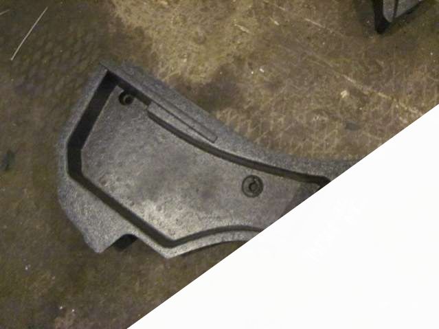 Абсорбер запасного колеса левая часть Mitsubishi Lancer 0000г. | Фото № 1 Абсорбер запасного колеса левая часть Mitsubishi Lancer 0000г. - Фото 1