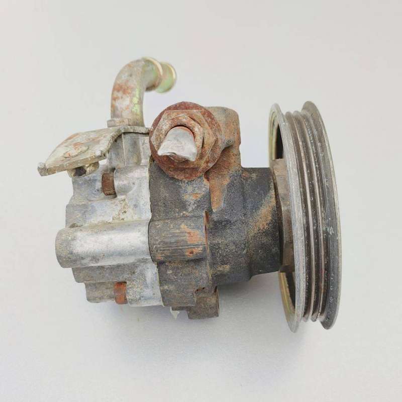 QVB100690PQR10020HE1205082 Насос гидроусилителя руля  Rover 400  1997г. | Фото № 2  QVB100690PQR10020HE1205082 Насос гидроусилителя руля  Rover 400  1997г. - Фото 2