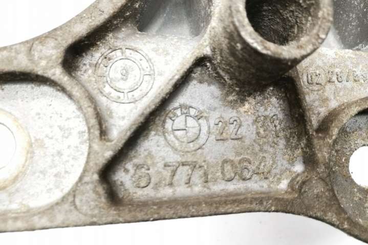 6771064 Подушка крепления КПП BMW 3 E90/E91/E92/E9 (2005-201) 2005г. | Фото № 3 6771064 Подушка крепления КПП BMW 3 E90/E91/E92/E9 (2005-201) 2005г. - Фото 3