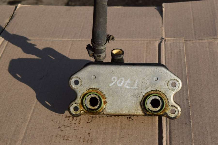 8677974 Радиатор масляный Volvo S80 седан 2003г. | Фото № 2 8677974 Радиатор масляный Volvo S80 седан 2003г. - Фото 2