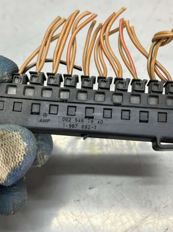 0025467940 Разъем каншины  Mercedes-Benz w210 1 1997г. | Фото № 6  0025467940 Разъем каншины  Mercedes-Benz w210 1 1997г. - Фото 6