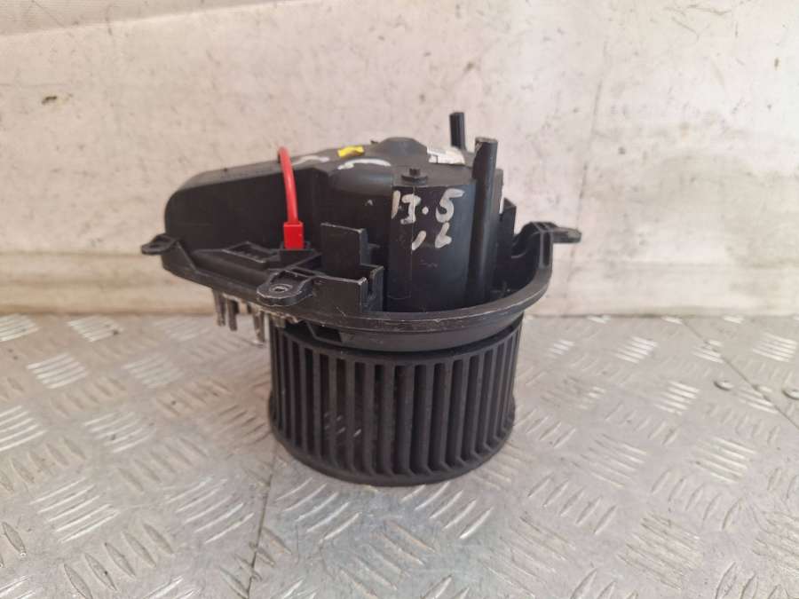 N32652074MN32652212M Моторчик печки  Citroen Xsara  2003г. | Фото № 1  N32652074MN32652212M Моторчик печки  Citroen Xsara  2003г. - Фото 1