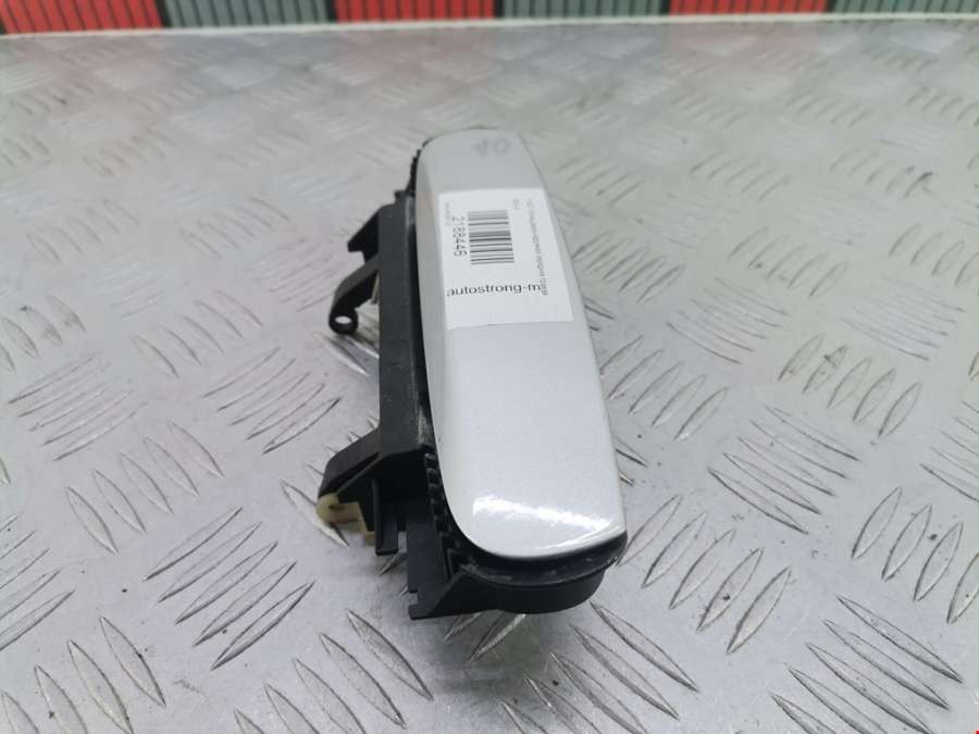 4B0839885 Ручка двери наружная передняя правая Audi A4 B6 (2000-2006) Седан 2002г. | Фото № 2 4B0839885 Ручка двери наружная передняя правая Audi A4 B6 (2000-2006) Седан 2002г. - Фото 2