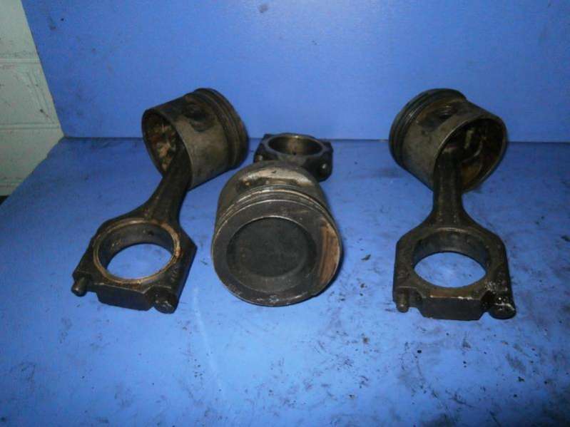 Поршень  Volkswagen Golf 2 поколение 1985г. | Фото № 2   Поршень  Volkswagen Golf 2 поколение 1985г. - Фото 2