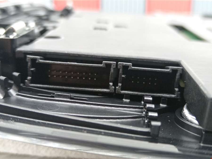 28697803 Плафон салонный BMW X3 (G01/G08) (2017-2023) Внедорожник 5дв. 2018г. | Фото № 4 28697803 Плафон салонный BMW X3 (G01/G08) (2017-2023) Внедорожник 5дв. 2018г. - Фото 4