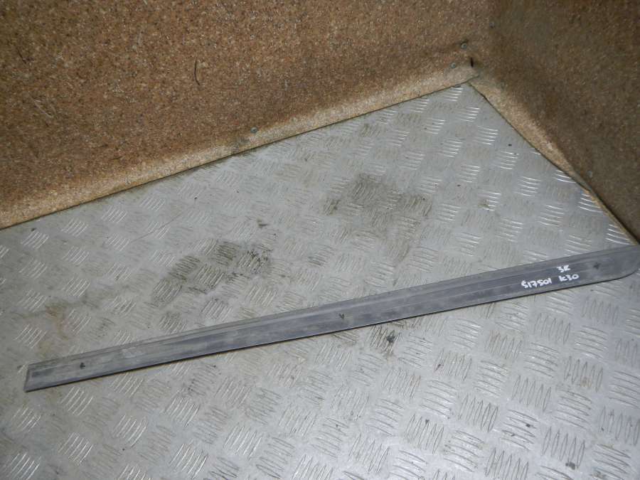 7574133180 Молдинг двери задней правой Toyota Camry 0000г. | Фото № 3 7574133180 Молдинг двери задней правой Toyota Camry 0000г. - Фото 3