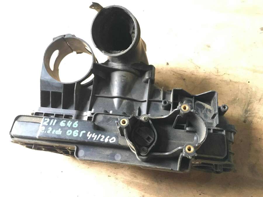 6460902437A6460902437 Впускной коллектор  Mercedes-Benz E W211/S211 2008г. | Фото № 1  6460902437A6460902437 Впускной коллектор  Mercedes-Benz E W211/S211 2008г. - Фото 1