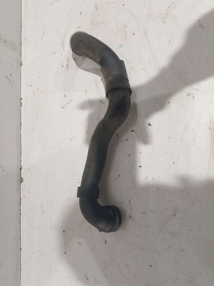 Патрубок радиатора Mercedes C W203 2003г. | Фото № 1 Патрубок радиатора Mercedes C W203 2003г. - Фото 1