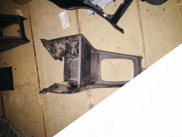 Консоль салона (кулисная часть) Opel Vectra 1990г. | Фото № 2 Консоль салона (кулисная часть) Opel Vectra 1990г. - Фото 2