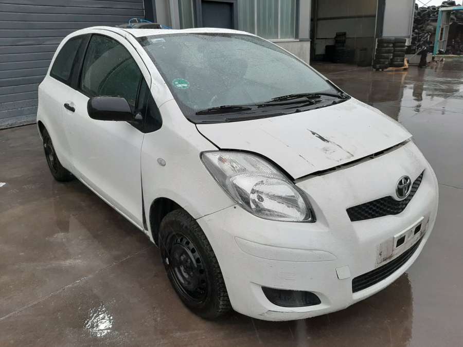 53111-0D230 Решетка радиатора Toyota Yaris 2 (2005-2011) Хетчбэк 3дв. 2009г. | Фото № 7 53111-0D230 Решетка радиатора Toyota Yaris 2 (2005-2011) Хетчбэк 3дв. 2009г. - Фото 7