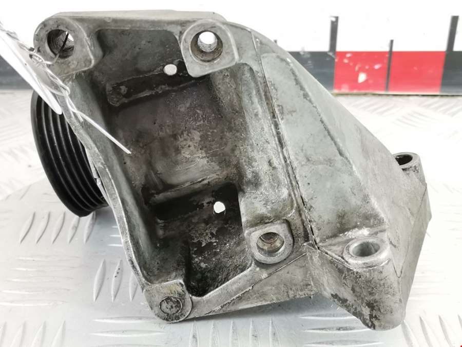 98MF3C631CF Натяжитель ремня генератора (приводного поликлинового ремня Ford Focus 1 (1998-2005) Хетчбэк 5дв. 2000г. | Фото № 4 98MF3C631CF Натяжитель ремня генератора (приводного поликлинового ремня Ford Focus 1 (1998-2005) Хетчбэк 5дв. 2000г. - Фото 4