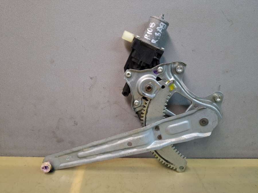 Стеклоподъемник задний правый  Subaru Impreza седан 2019г. | Фото № 3   Стеклоподъемник задний правый  Subaru Impreza седан 2019г. - Фото 3