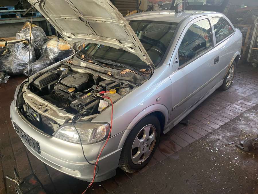 6237797 Блок управления двигателем Opel Astra G (1998-2004) Хетчбэк 3дв. 1999г. | Фото № 7 6237797 Блок управления двигателем Opel Astra G (1998-2004) Хетчбэк 3дв. 1999г. - Фото 7