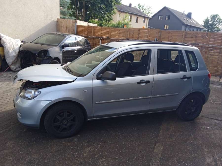 Ручка стеклоподъемника Mazda 2 DY (2003-2007) Хетчбэк 5дв. 2003г. | Фото № 10 Ручка стеклоподъемника Mazda 2 DY (2003-2007) Хетчбэк 5дв. 2003г. - Фото 10